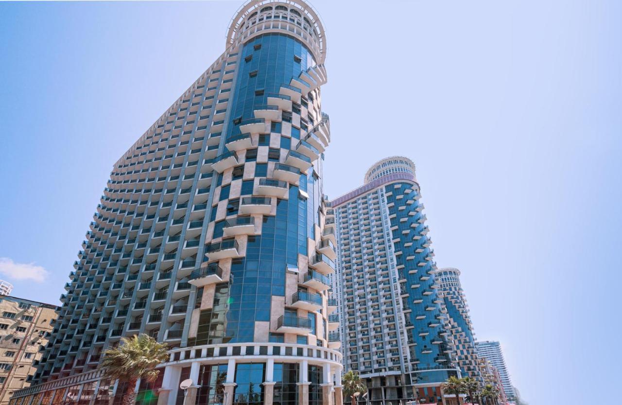 Apartment In Orbi Sea Tower Батуми Екстериор снимка